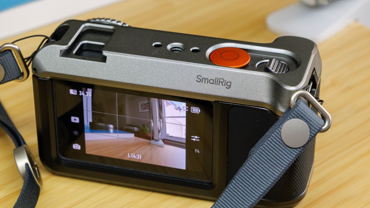 SmallRig DJI Osmo Action 6 photography cage