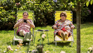 Richard Kind and Margo Martindale as Mo and Mitch