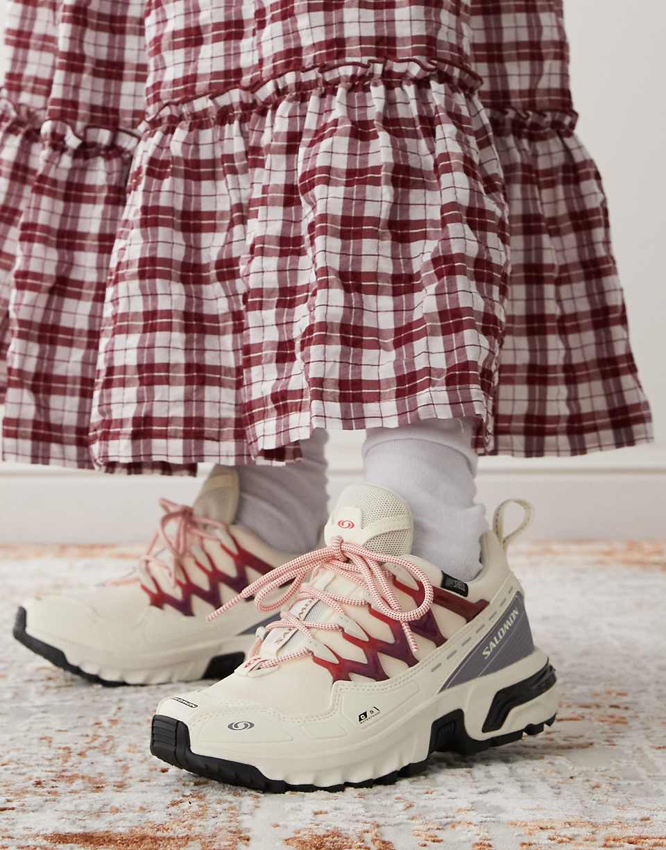 Salomon Acs + Cswp Trainers in Off White and Red