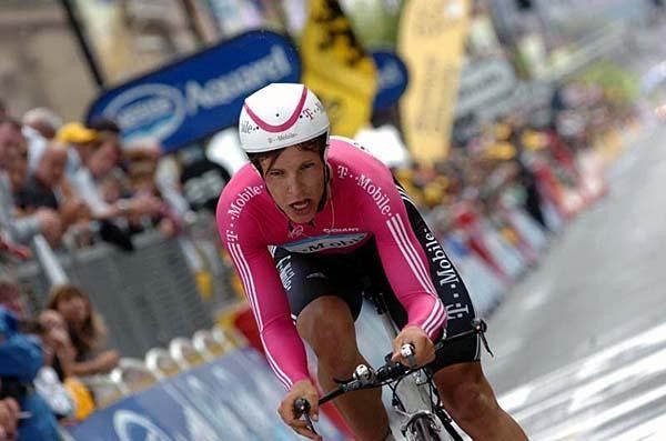 Linus Gerdemann (T-Mobile) fought hard to stay in contention for white, but Contador is even considering yellow.
