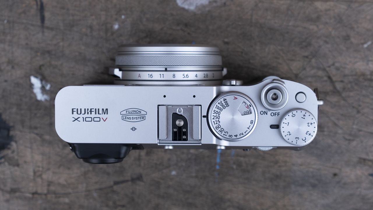 Fujifilm X100V