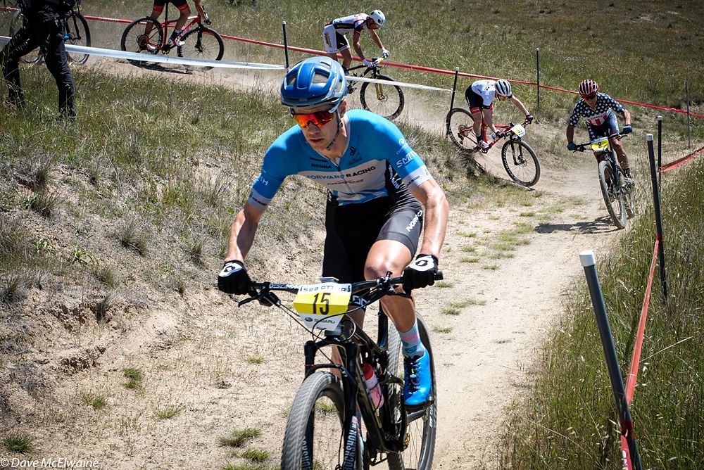 Andrew L&acirc;Esperance led much of the first lap