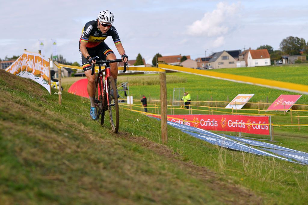 RUDDERVOORDE BELGIUM OCTOBER 23 Sanne Cant of Belgium and Team IKO Crelan competes during the 35th Superprestige Ruddervoorde 2021 Womens Elite CX Superprestige2022 SPRuddervoorde on October 23 2021 in Ruddervoorde Belgium Photo by Luc ClaessenGetty Images