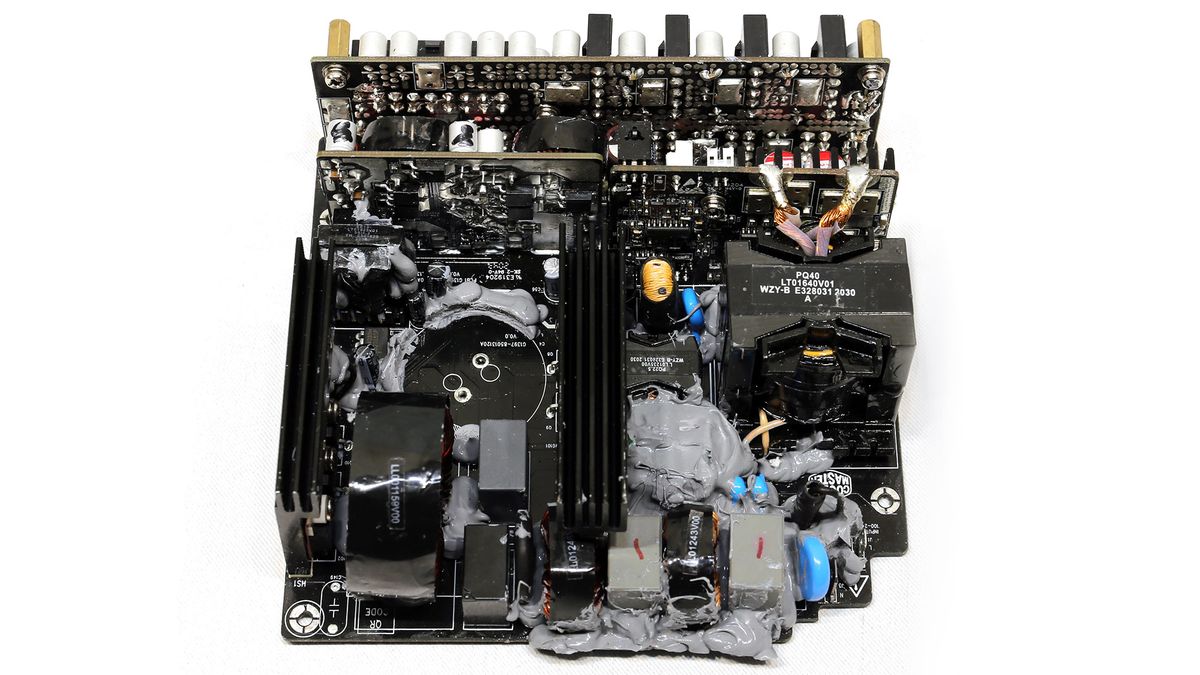 Cooler Master V850 Gold V2