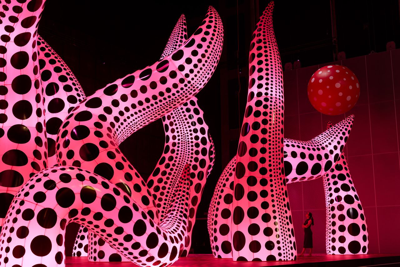 Yayoi Kusama guest editor: installation view of ‘Yayoi Kusama: You, Me and the Balloons’ 