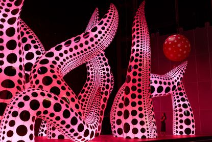 Yayoi Kusama's Self-Obliteration/Psychedelic World