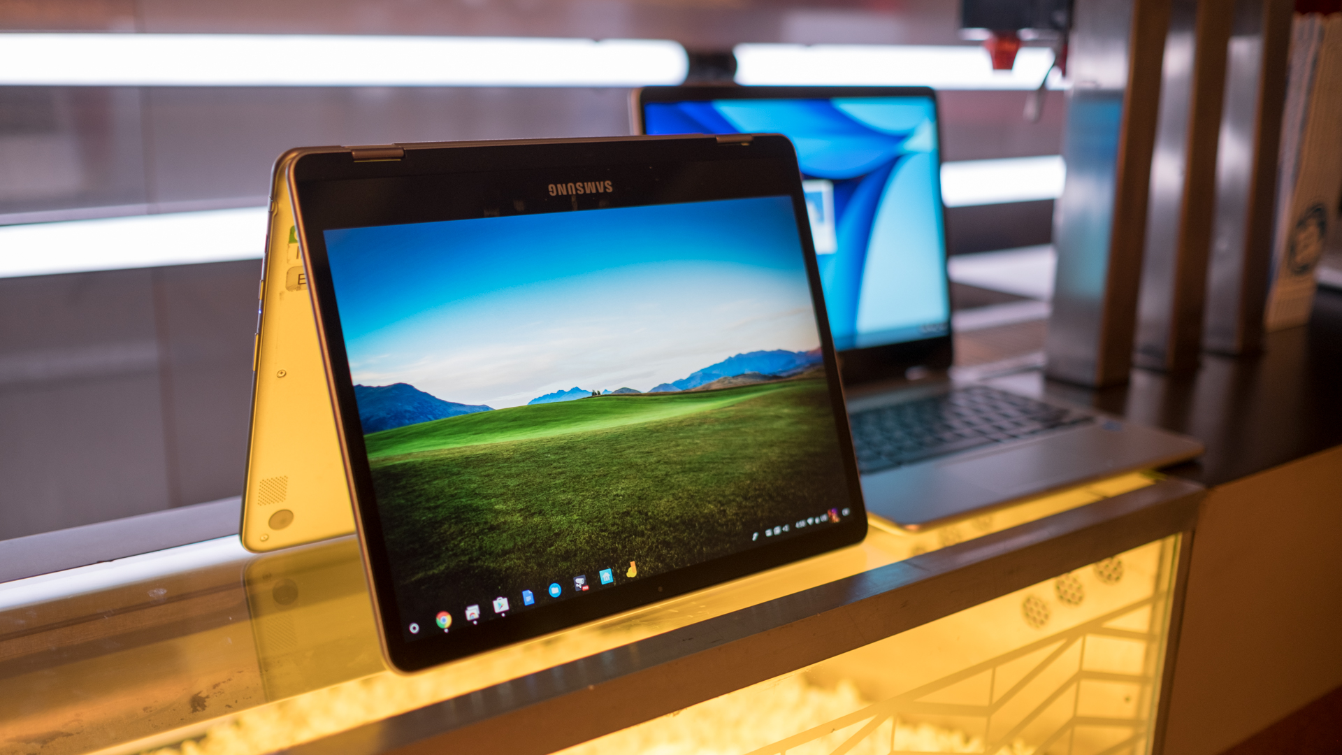 Samsung’s Chromebook Plus now up for preorder from multiple retailers