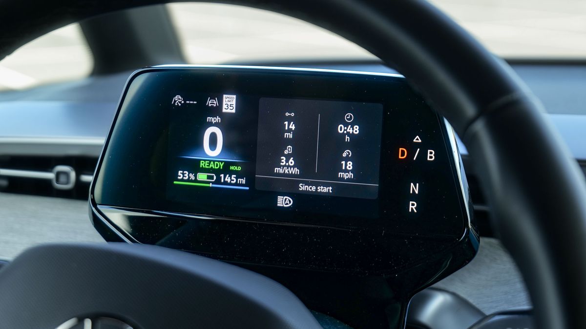 2025 Volkswagen ID. Buzz Pro S Plus 4MOTION test drive.