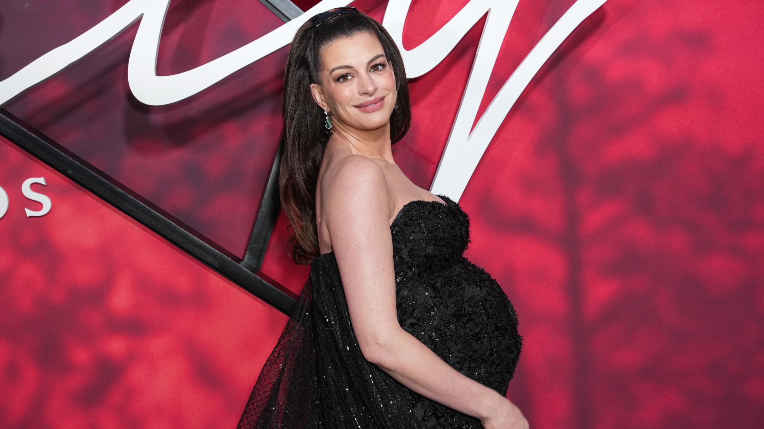 The one type of strength work Anne Hathaway says she wished she had discovered earlier in life