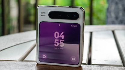 Huawei Pura X in vertical on a table