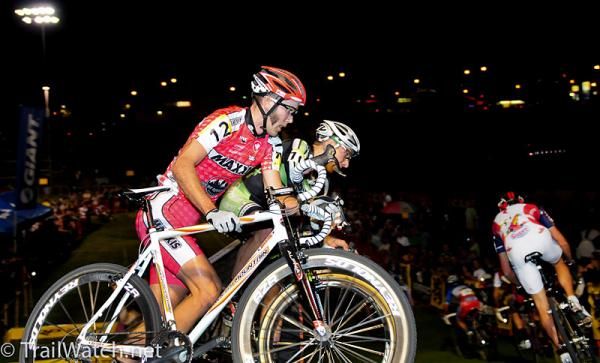 Geoff Kabush (Team Maxxis - Rocky Mountain) hung with the leaders until the last lap.