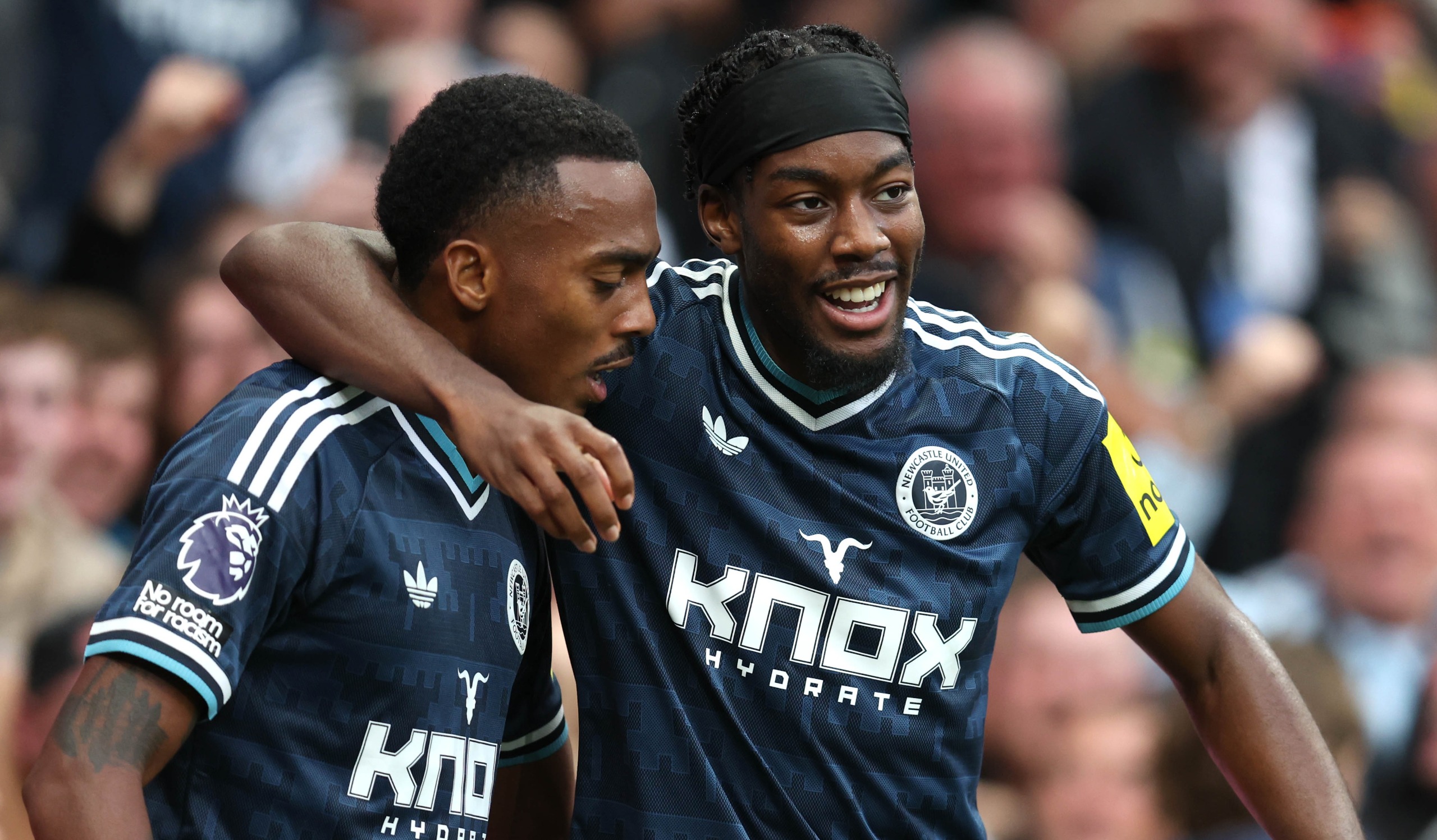 Anthony Elanga of Newcastle United celebrates scoring with Joe Willock in the Premier League match against Tottenham Hotspur at Tottenham Hotspur Stadium on August 29, 2026 in London, United Kingdom