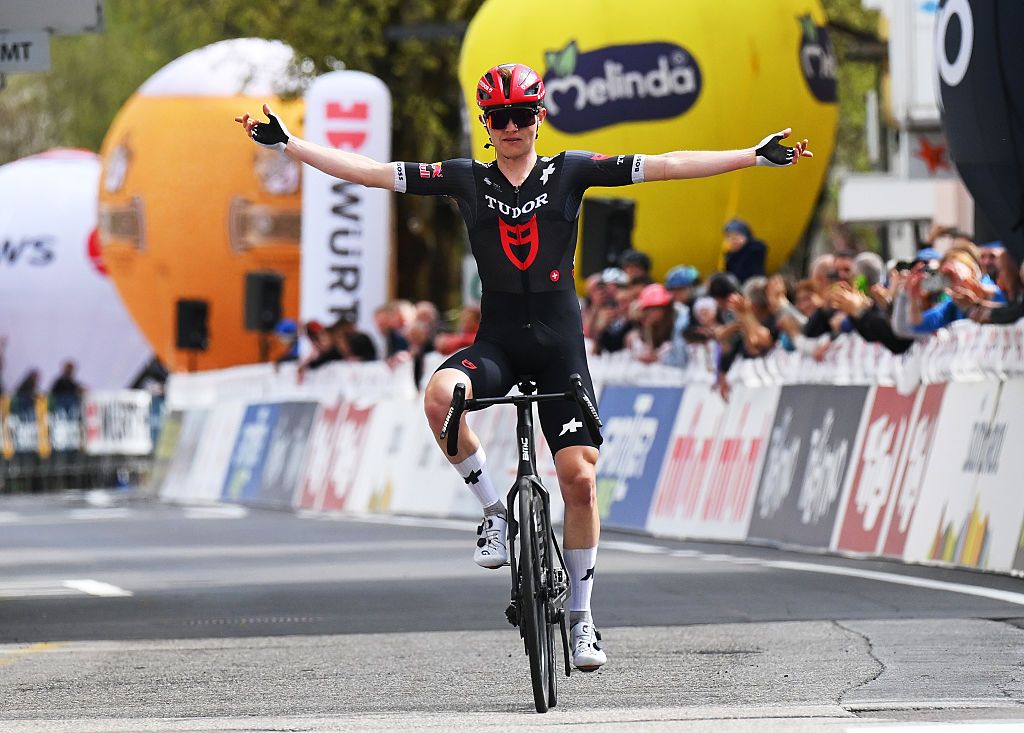 Michael Storer wins stage 2 of the Tour of the Alps
