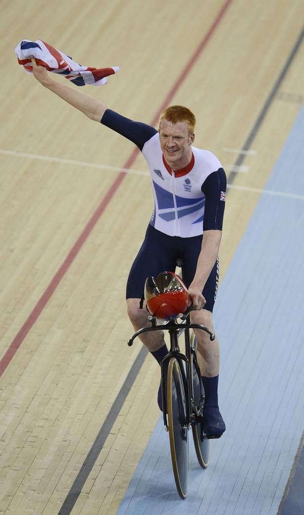 Ed Clancy (Great Britain) salutes the crowd after setting a new world record