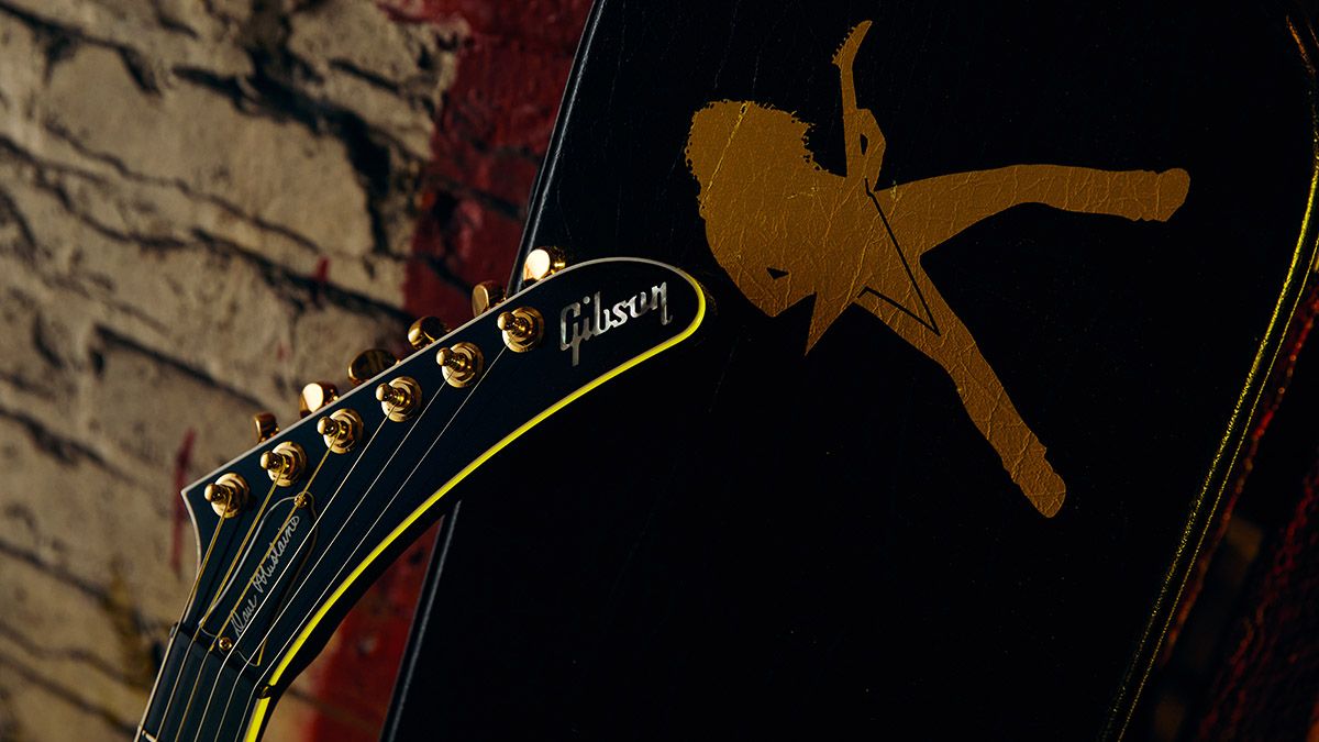 Gibson Custom Shop Dave Mustaine Flying V EXP