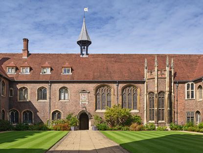 Fig 1: The hall range from Front Court, with the hall oriel to the right. Queens' College, Cambridge. ©Will Pryce for Country Life