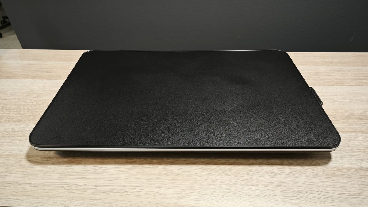 Standing desk
