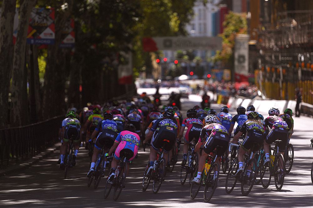 The women's peloton in Madrid