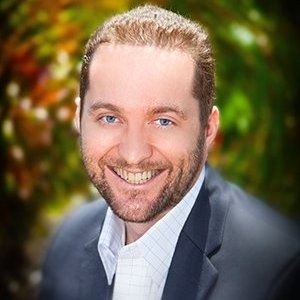 Headshot of lighting expert Dara Greaney