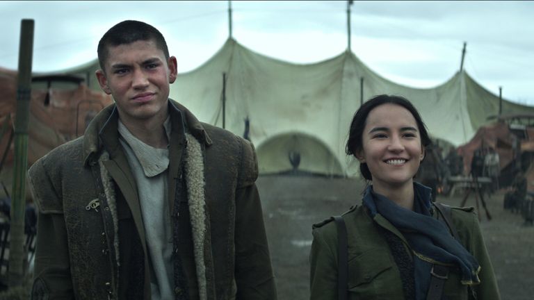 ARCHIE RENAUX as MALYEN ORETSEV and JESSIE MEI LI as ALINA STARKOV in SHADOW AND BONE