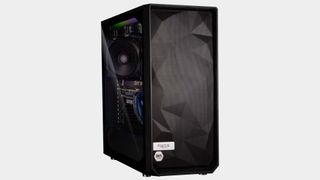  Scannen Sie 3XS Gaming-PC von vorne auf einem grauen Hintergrund