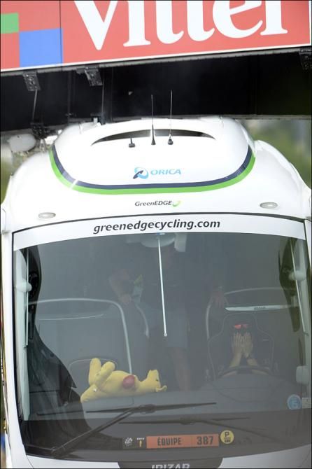 The Orica GreenEdge bus got stuck under the finish line.