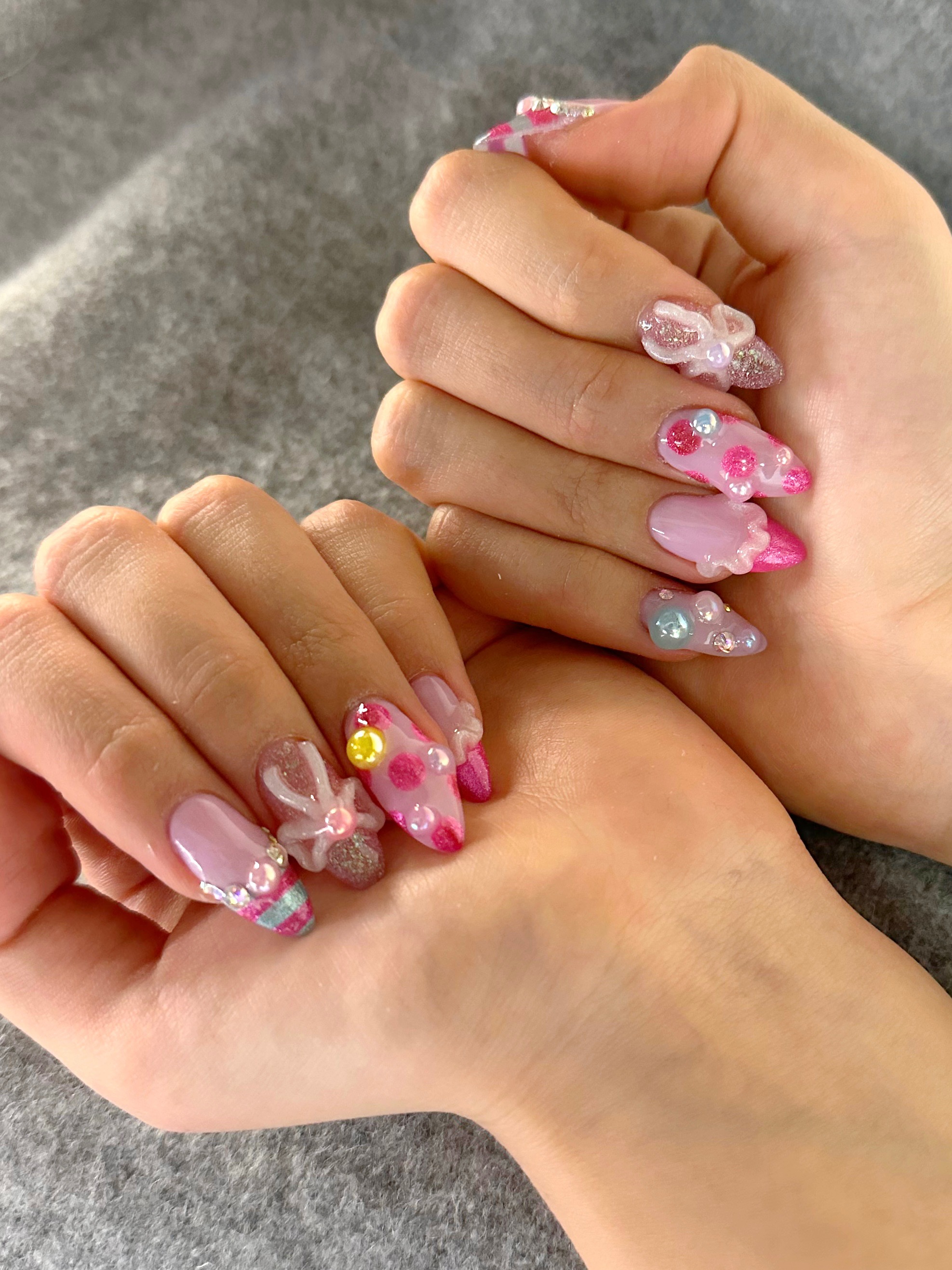 KATSEYE Yoonchae Coachella 2026 nail art