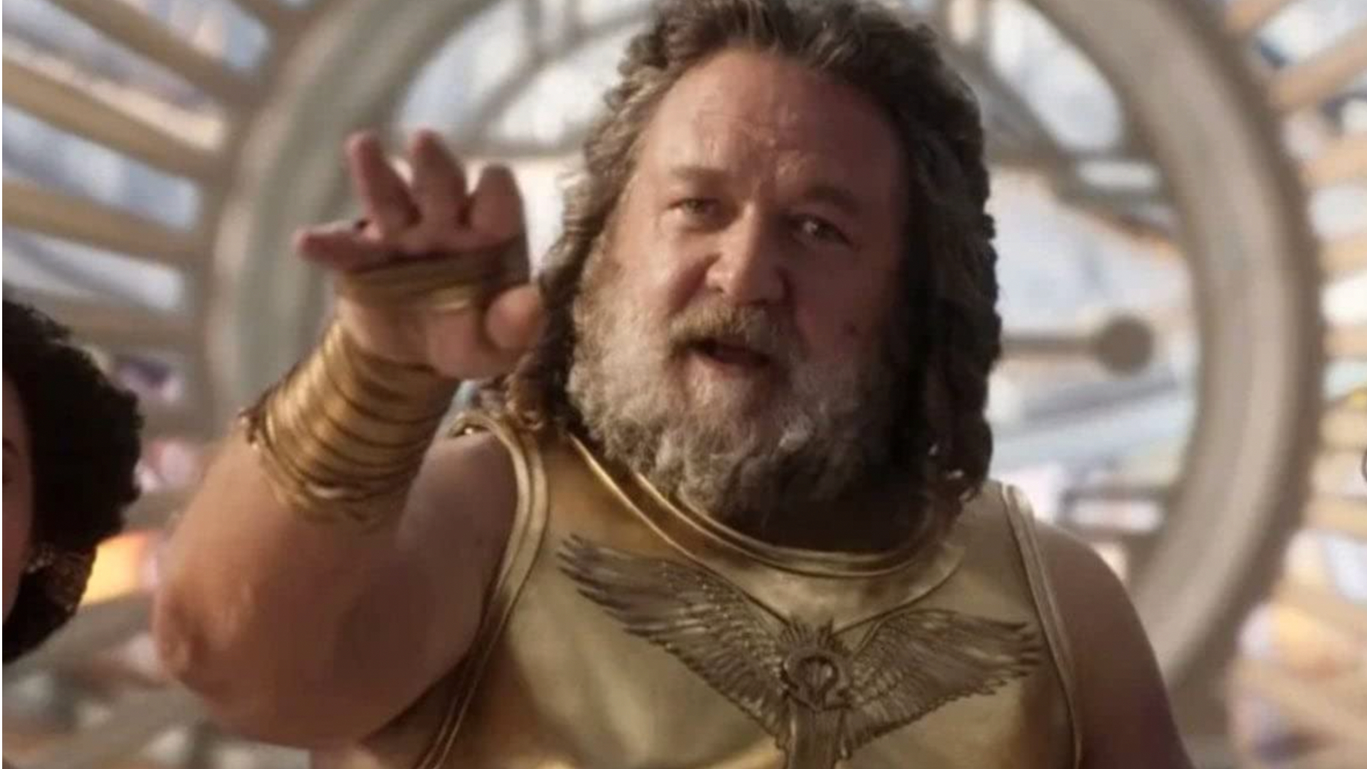 Russell Crowe als Zeus in Thor: Liebe und Donner
