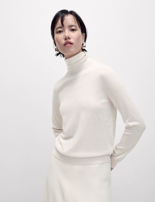 Turtleneck sweater made from pure merino wool