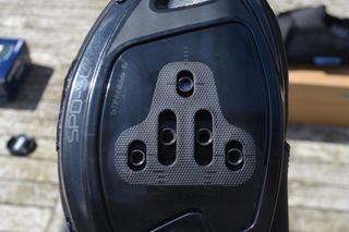 Image shows Shimano IC102 Indoor Cycling Shoes.