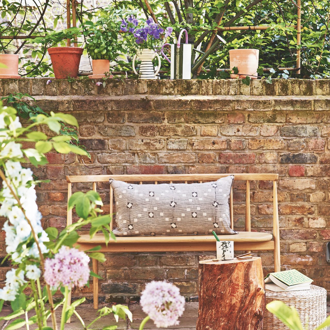 22 budget small garden ideas for a stylish update | Ideal Home