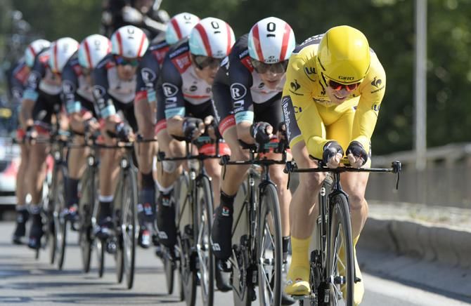 Jan Bakelants (RadioShack Leopard) in yellow
