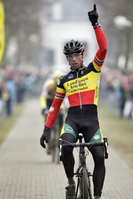 Sven Nys celebrates victory at Parkcross in Maldegem, Belgium on February 4, 2009