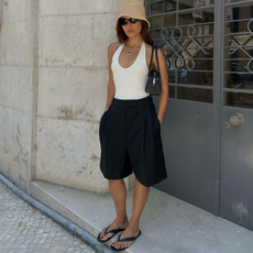 Debora Rosa wears the casual summer dinner outfit trend.