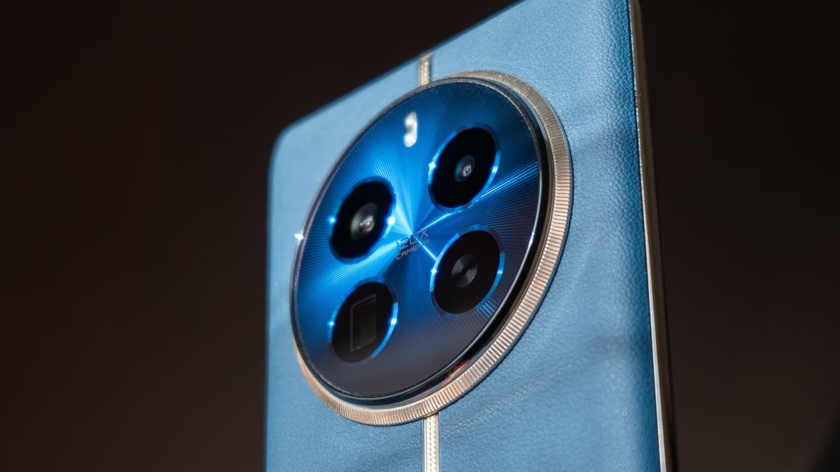 realme 12 pro+