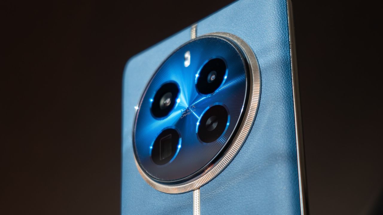 realme 12 pro+