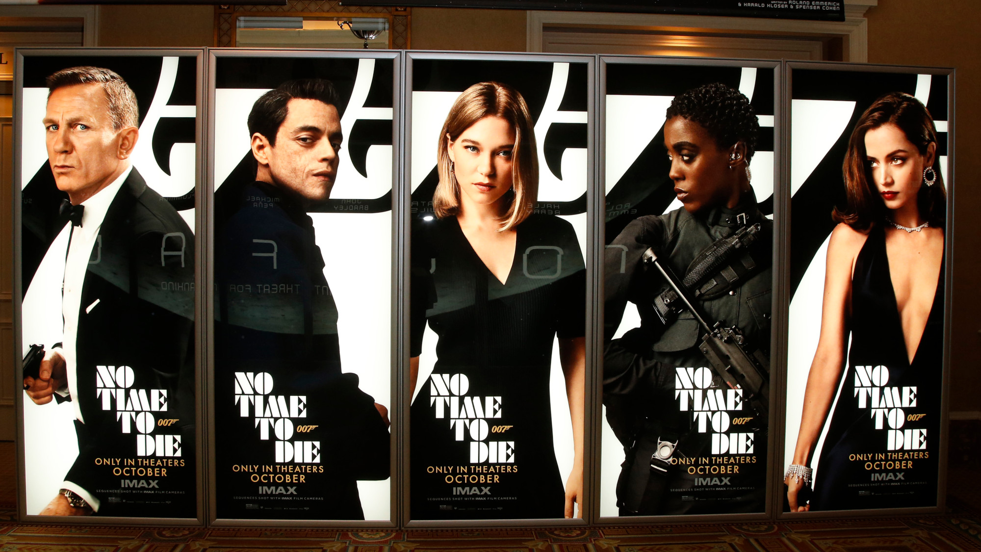 007 movie poster