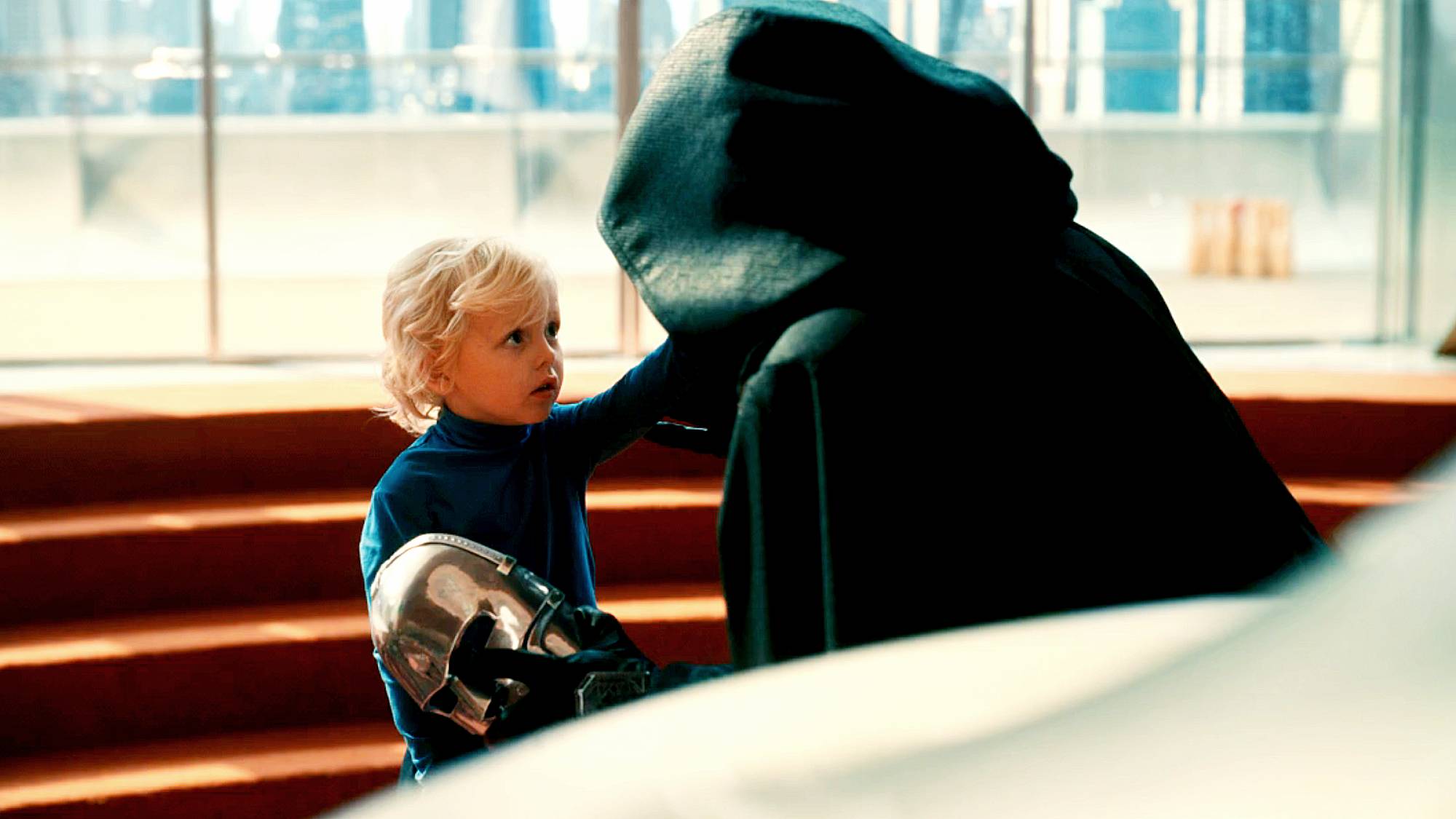 تصویری از فرانکلین ریچاردز جوان و دکتر دووم "Fantastic Four: First Steps" فیلم (2025)