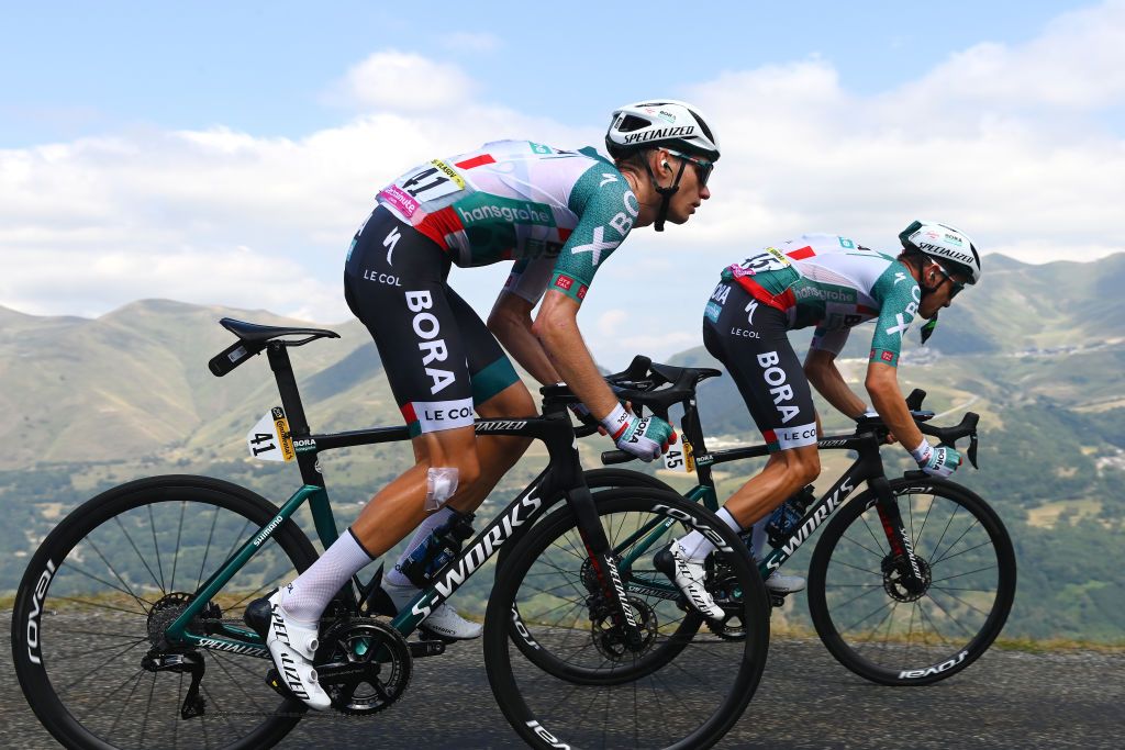 PEYRAGUDES FRANCE JULY 20 LR Aleksander Vlasov of Russia and Patrick Konrad of Austria and Team Bora Hansgrohe compete during the 109th Tour de France 2022 Stage 17 a 1297km stage from SaintGaudens to Peyragudes 1580m TDF2022 WorldTour on July 20 2022 in Peyragudes France Photo by Tim de WaeleGetty Images