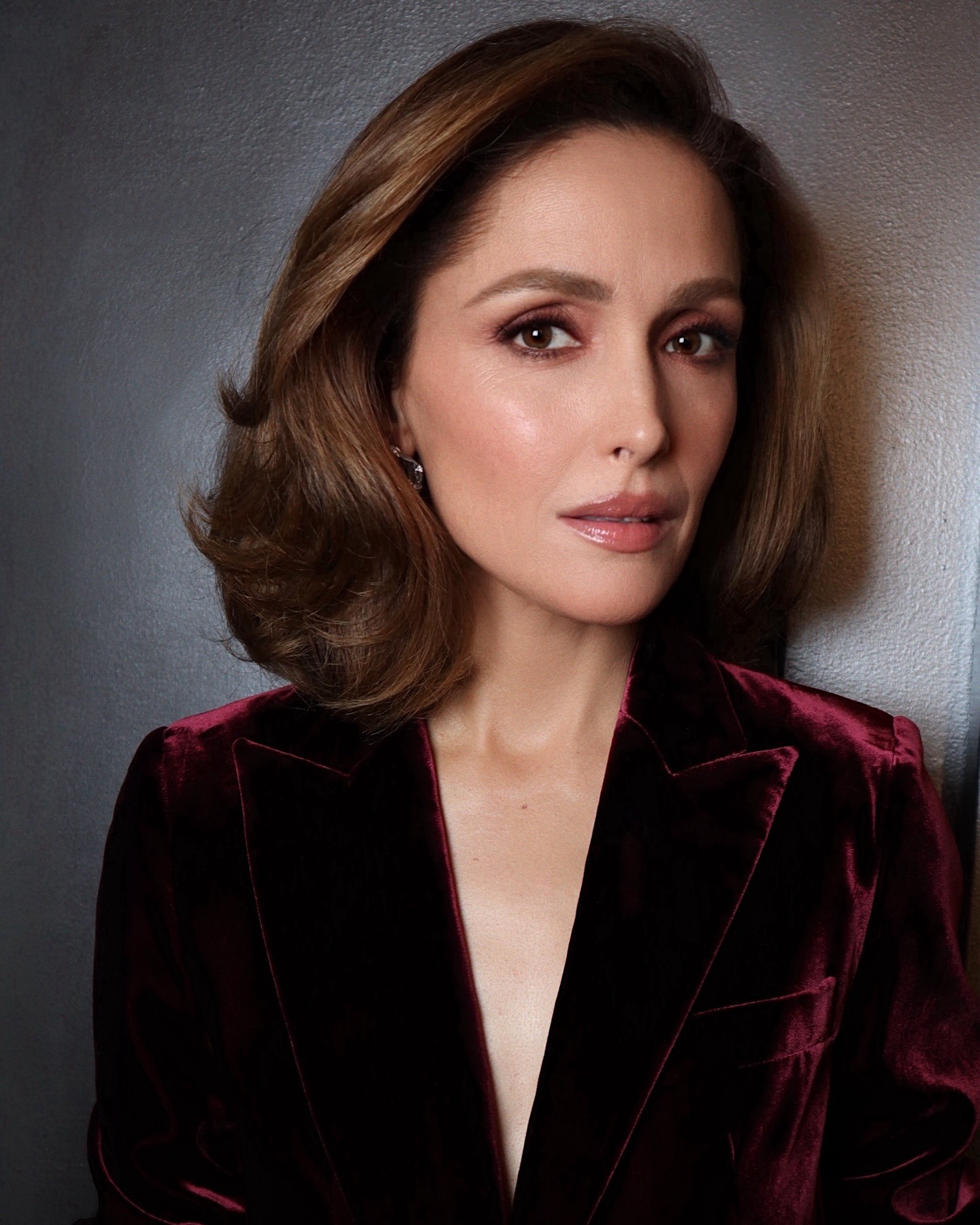 Rose Byrne with a voluminous bob hairstyle