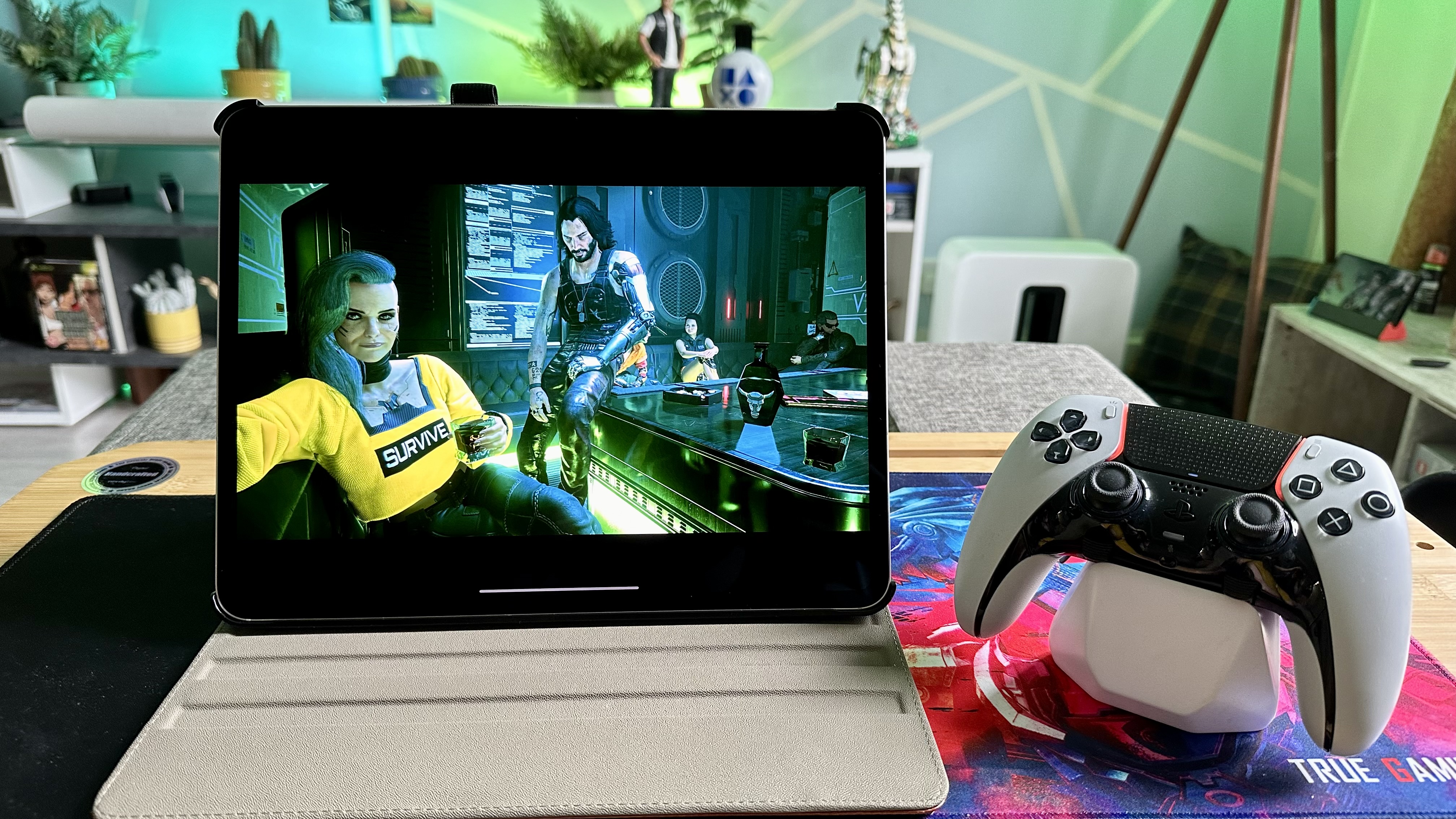 Johnny Silverhand in a nightclub in Cyberpunk 2077 streaming on an Apple iPad Pro (2024).