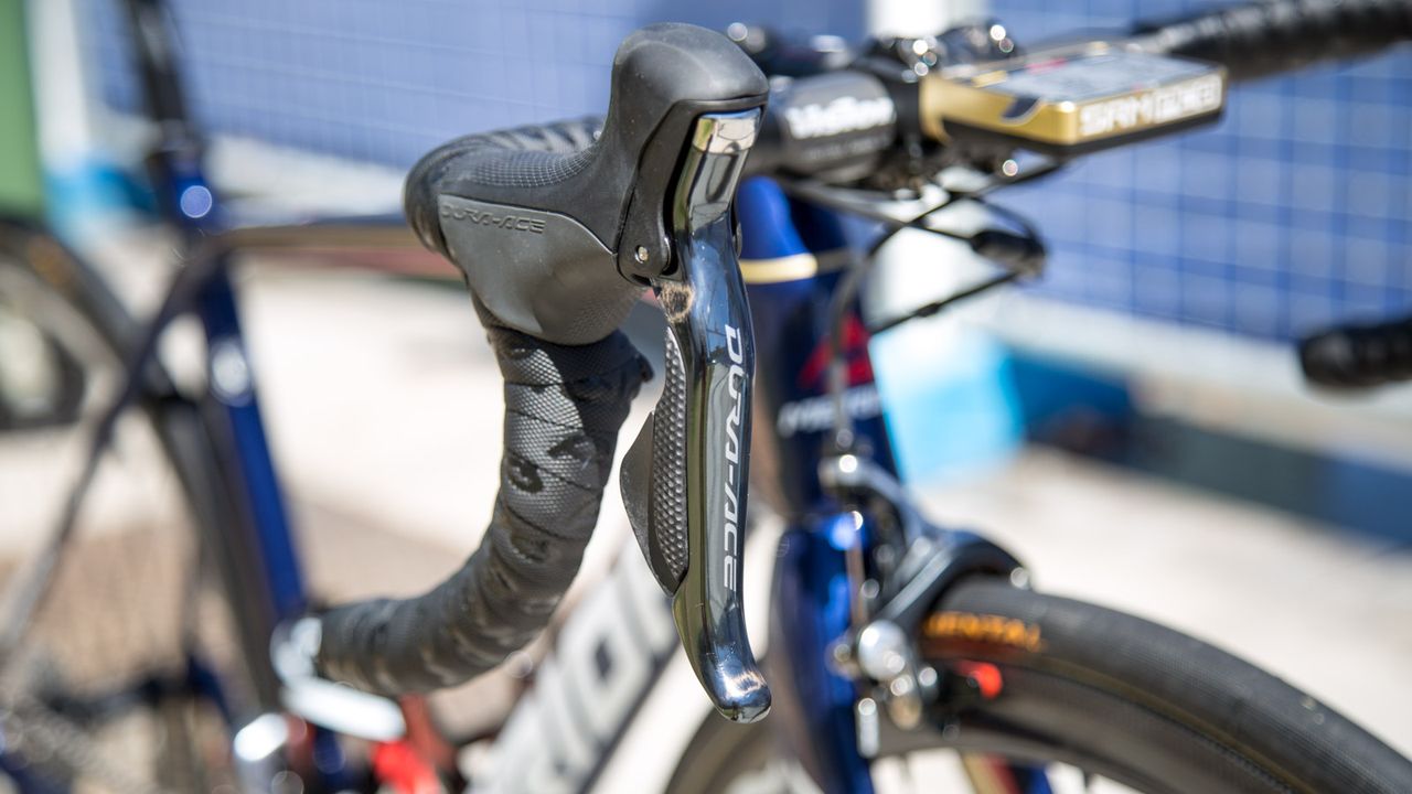 Shimano Dura-Ace Di2 brake/shift levers