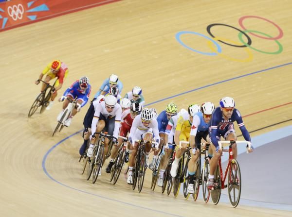 Bobby Lea (USA) on the front during the men's omnium elimination race.