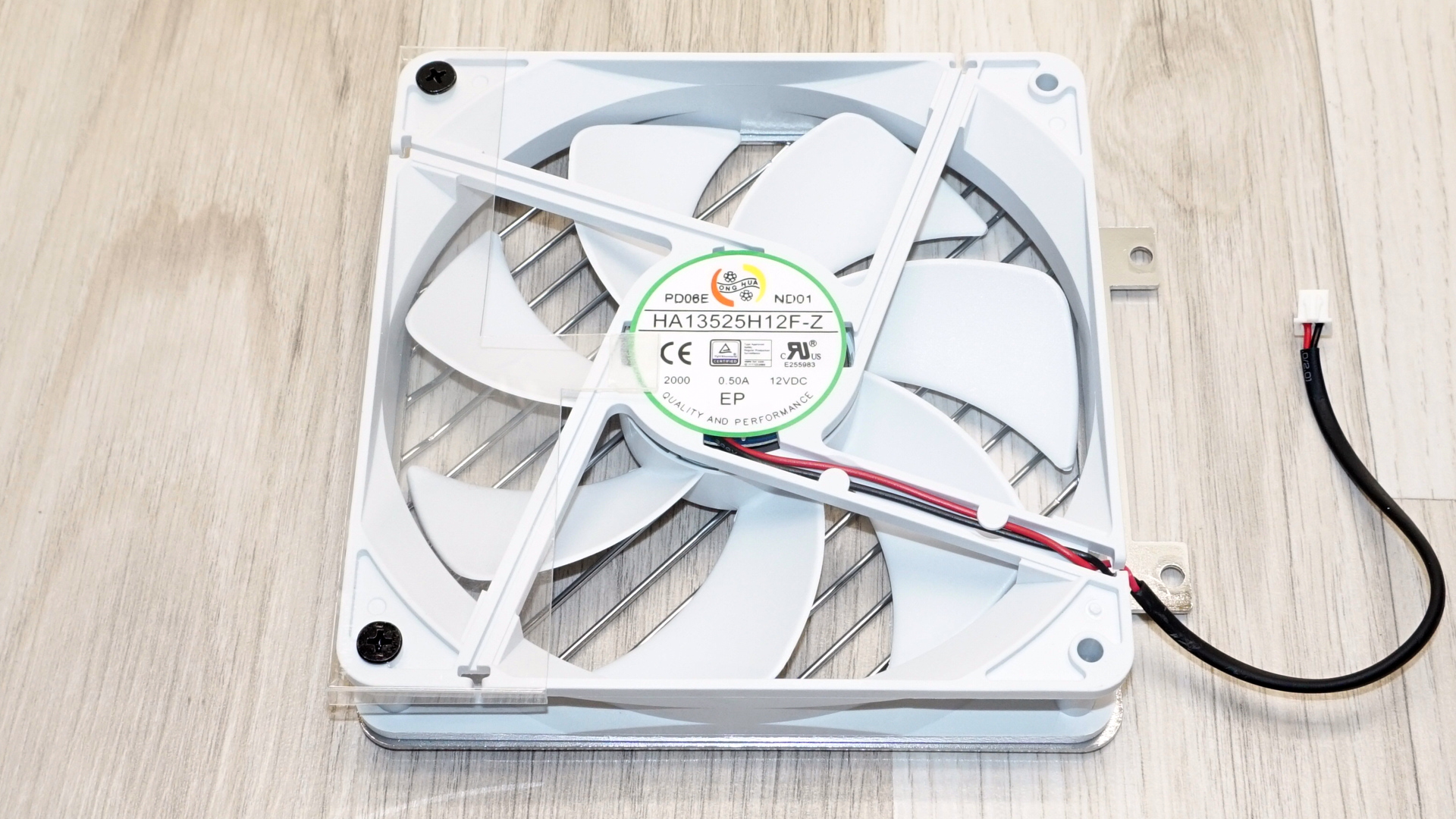 Montech Titan PLA 750W