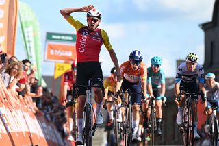 Stage 5 - Tour de Wallonie: Corbin Strong seals overall title as Clément Izquierdo edges Kiwi for stage 5 victory