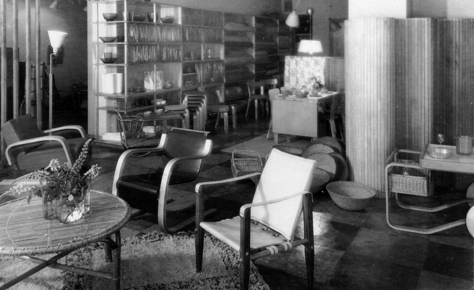 Artek store on Fabianinkatu, Helsinki, 1939.