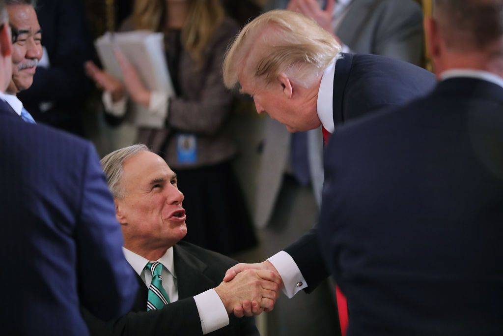 Texas Gov. Greg Abbott shakes Trump&amp;#039;s hand