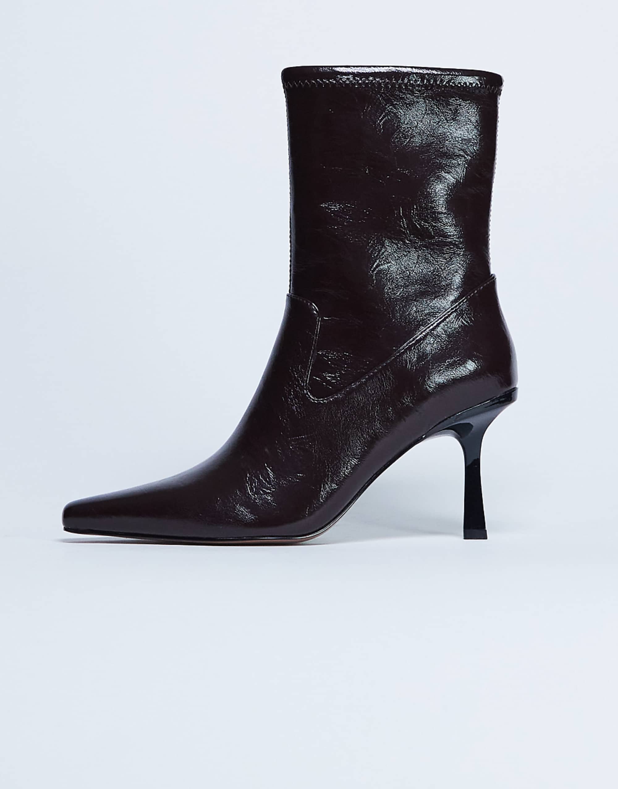 Topshop Noah Point Toe Boot in Chocolate