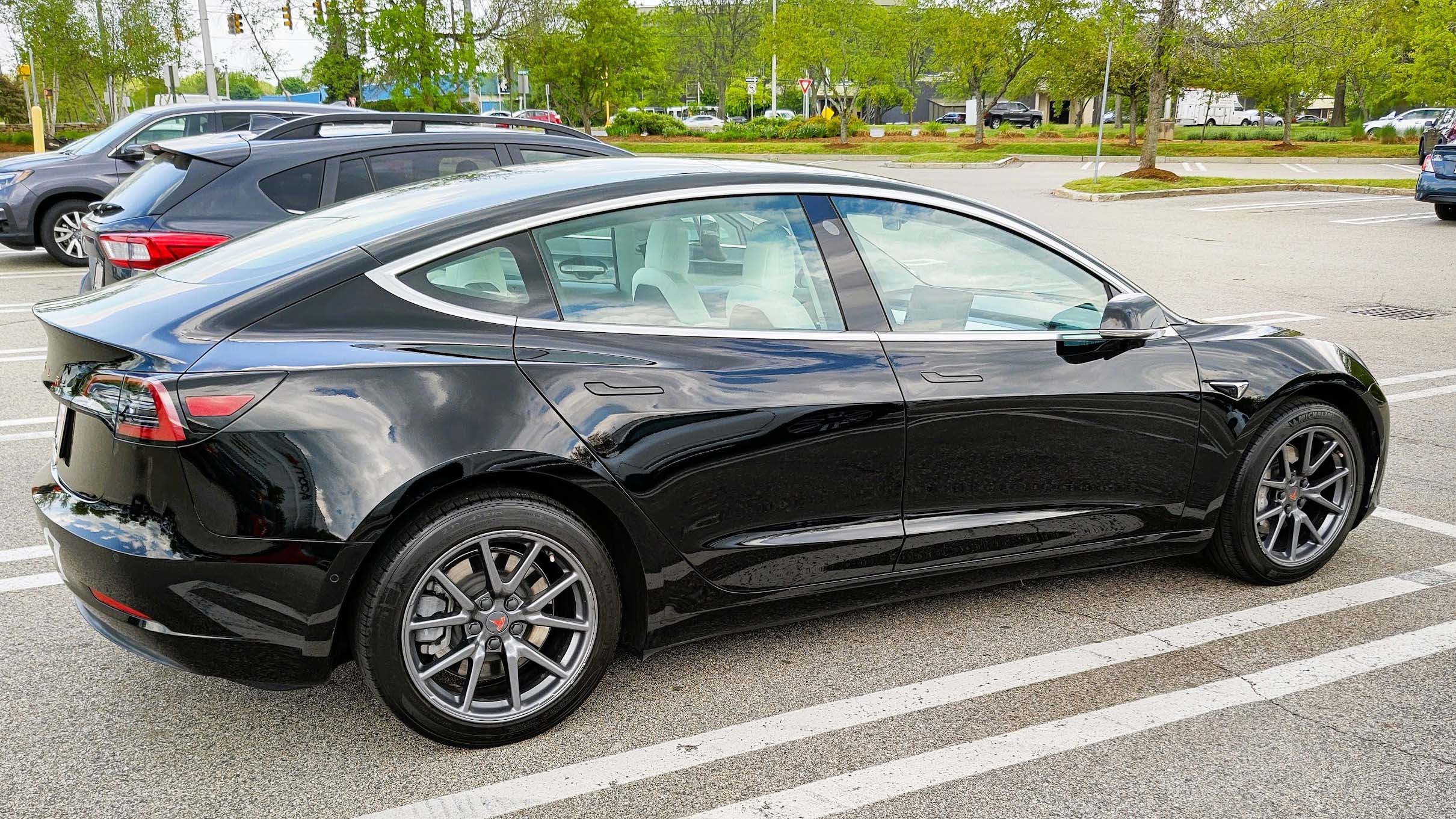 You Can Now Play Steam Games On Your Tesla Here s Why That s Not 