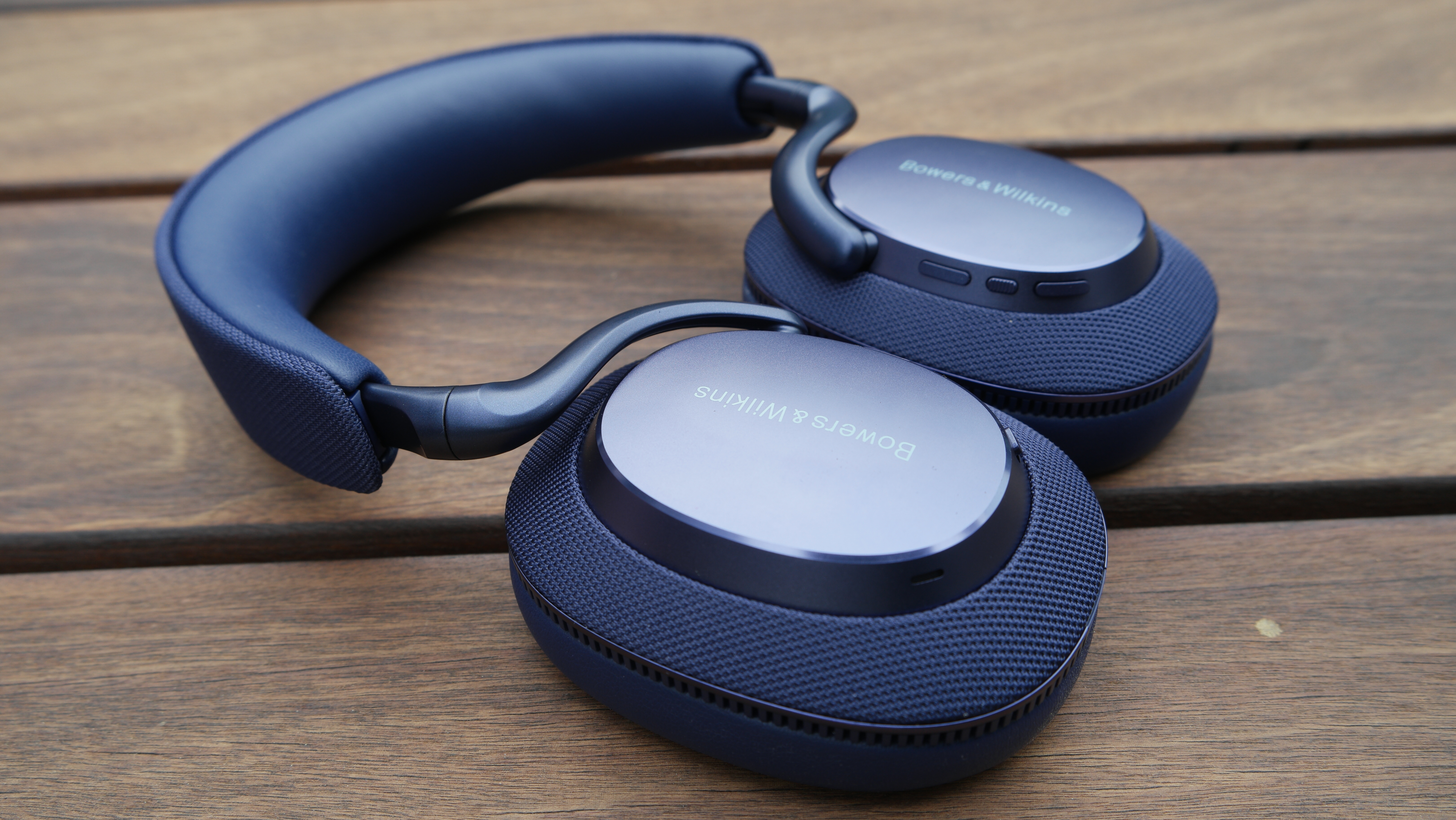 Bowers & Wilkins Px7 S3 on a deck